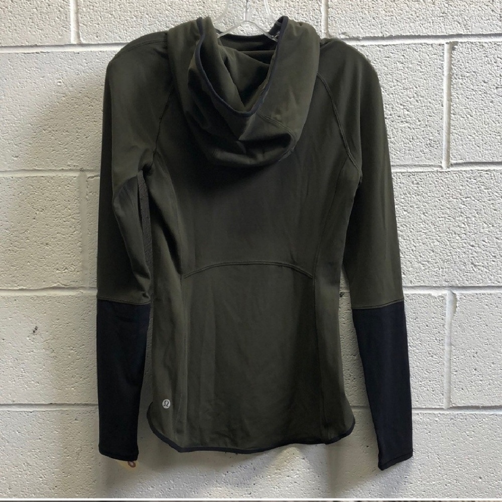 Lululemon pullover